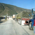 Camiones con ayuda humanitaria para Haiti en Jimani, frontera entre Republica Dominicana y Haiti.Foto JL.Cuesta
