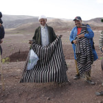 Nomadas bereberes en el lago Tisli, en Imichil