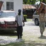 Terremoto en Haiti.  Entrega de medicinas a un dispensario de Les Cayes