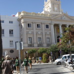 Camino de la recepcion con Teofila MArtinez, alcaldesa de Cadiz